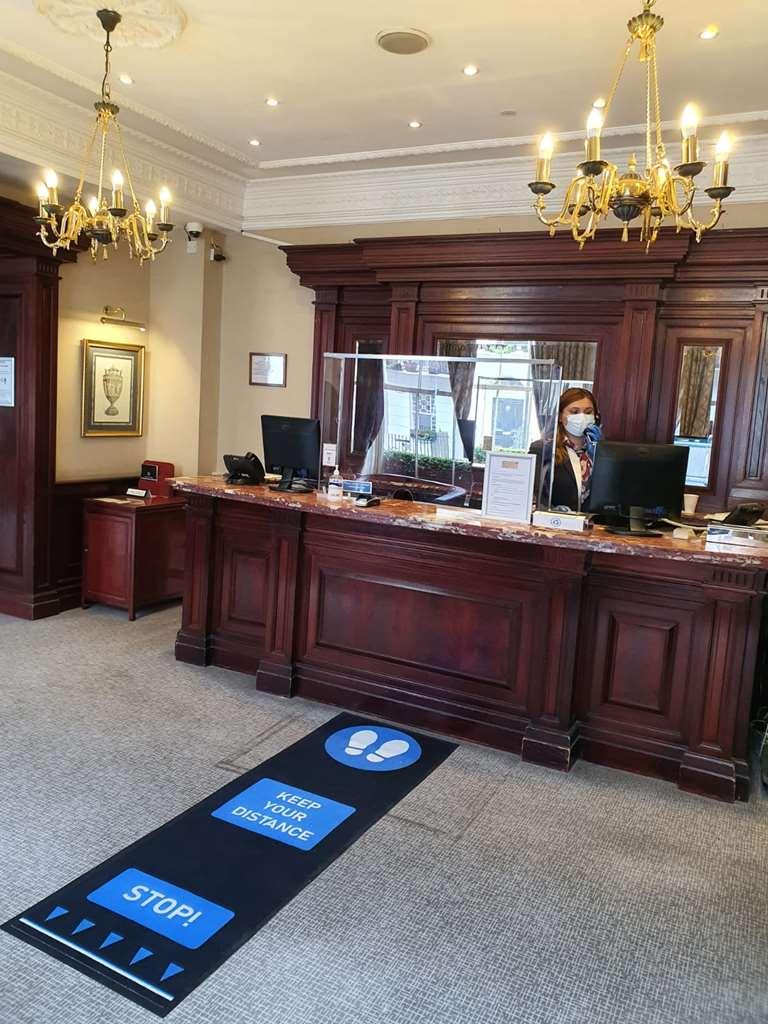 Grange Bracknell Hotel Intérieur photo