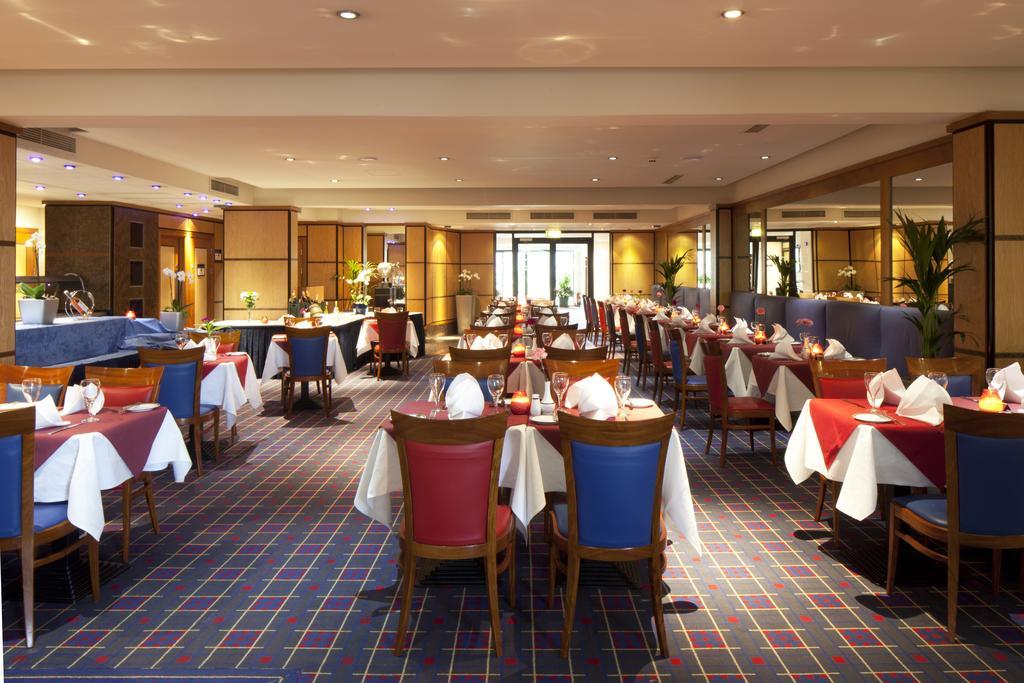 Grange Bracknell Hotel Extérieur photo