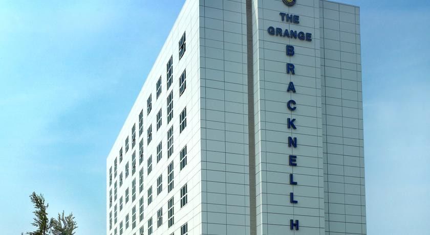 Grange Bracknell Hotel Extérieur photo
